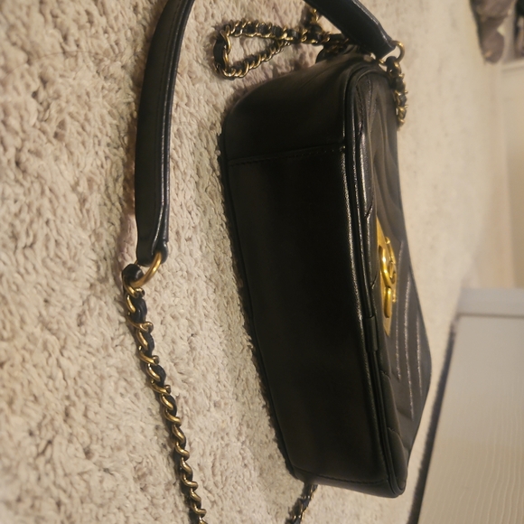 Chanel Camera Bag - Picture 2 of 8